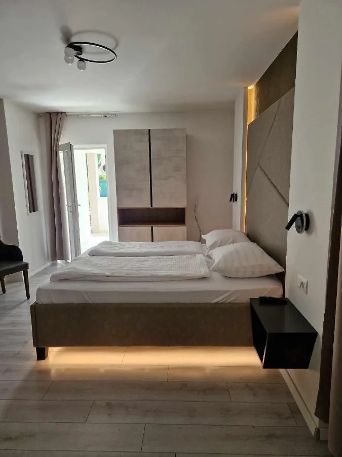 H&H Rooms Rovinj - Adults Only 0*,