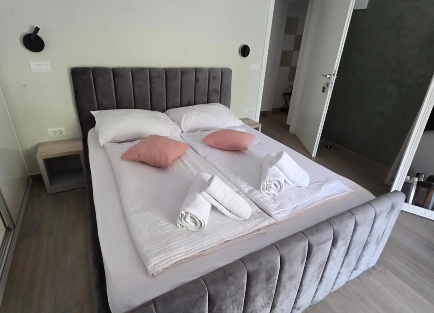 H&H Rooms Rovinj - Adults Only Bed & Breakfast